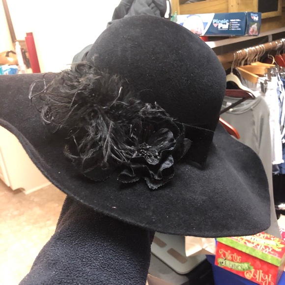 Homecoming court hat, fancy hat - Picture 1 of 2